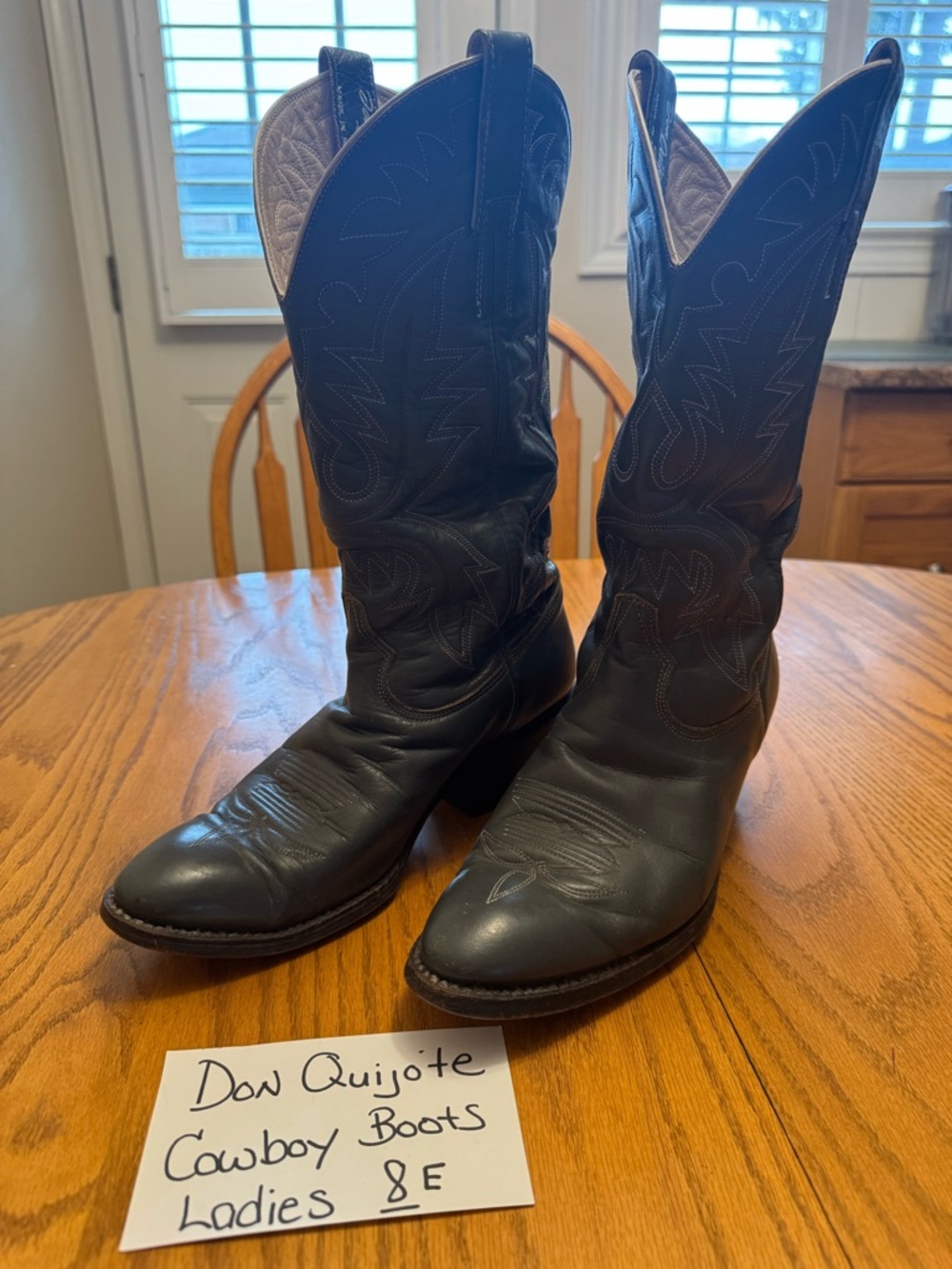 Black Leather Cowboy Boots with Embroidered Shaft. Ladies size 8e. Don Quixote